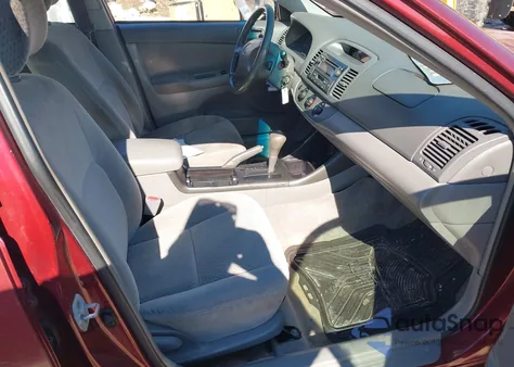 2003 Toyota Camry Le from USA, damaged, VIN 4T1BE32KX3U136803